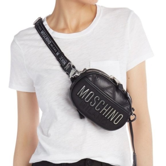 Sold ! MOSCHINO Quilted Convertible Waist Bag - Picture 2 of 8